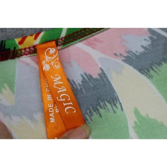 Magic Bold Flowy Maxi Dress-Size Large-V-Neck - Picture 3 of 11